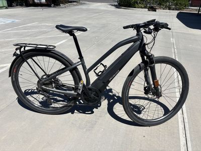 2017 Specialized Turbo Vado 5.0 Women’s Size Small - Not working, needs service