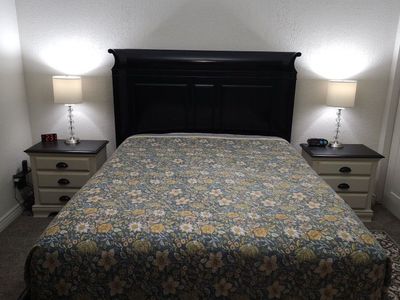 Bedroom furniture/Queen sleigh bed-highboy dresser-nightstands-small dresser