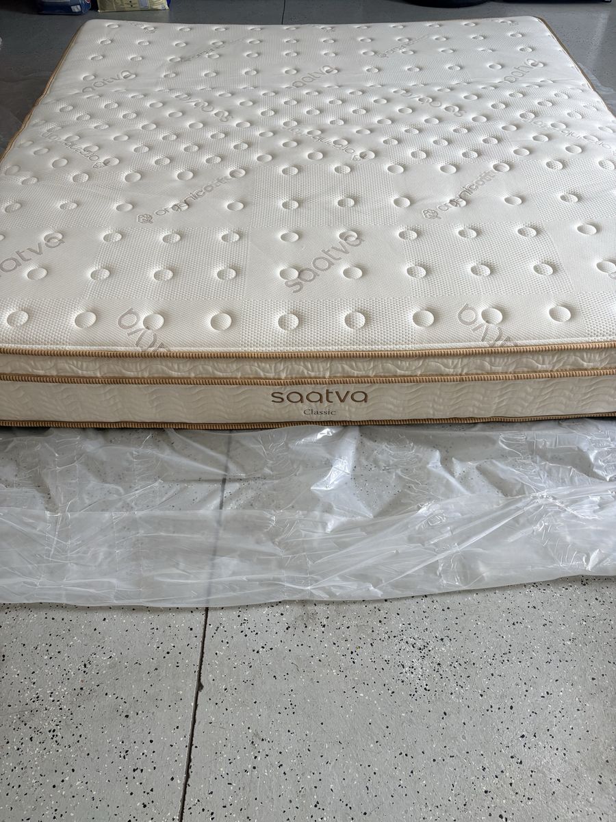 Saatva Classic 11.5” King Mattress