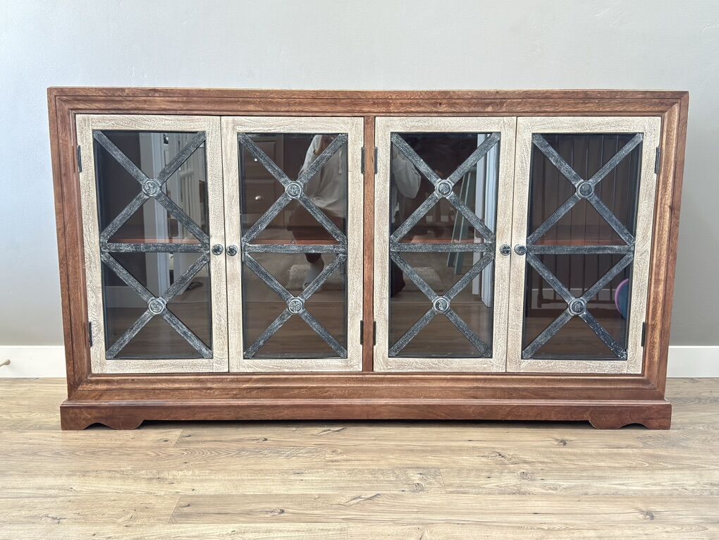 Signature Disegn By Ashley Ellisburg Accent Cabine