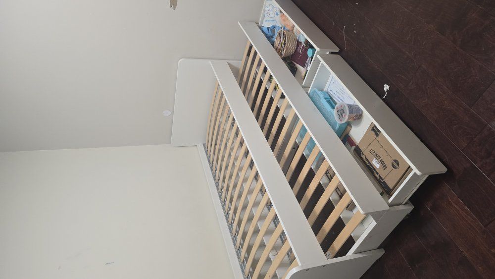 Trundle bed