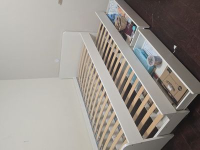 Trundle bed