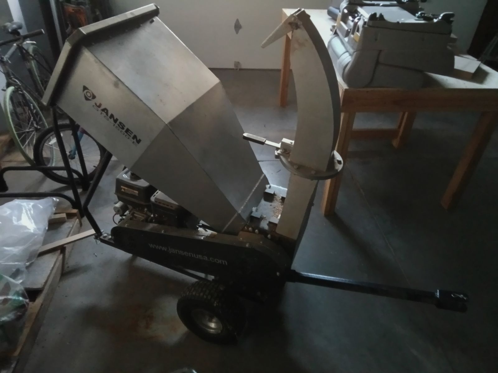 Main image 6