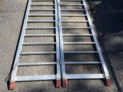 Folding Aluminum Ramps