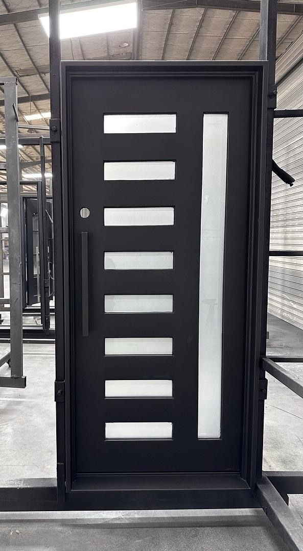 Main image 6