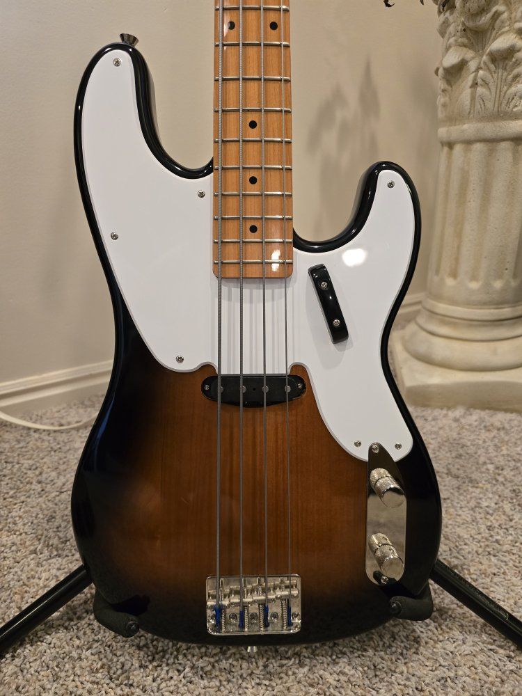 Squier by Fender Classic Vibe 50s Precision Bass - 2-Tone Sunburst, Maple Fretboard