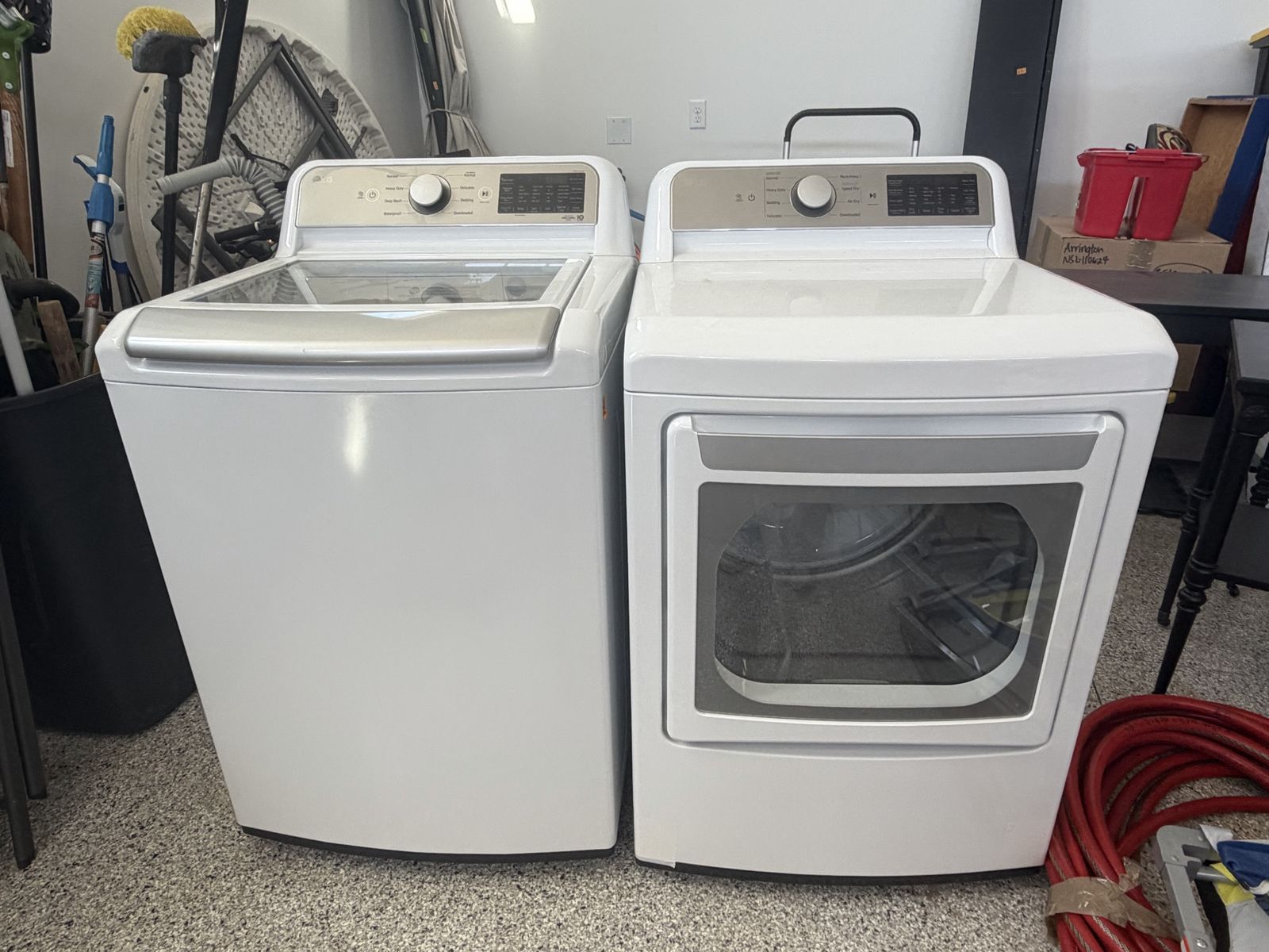 LG Washer/Dryer (electric)