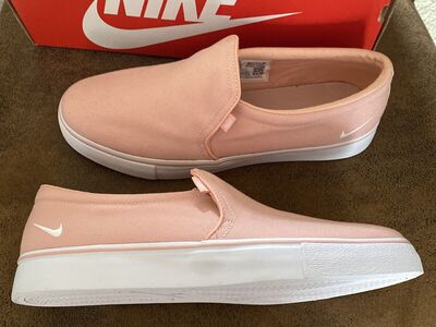 Nike Court Royale Slip On