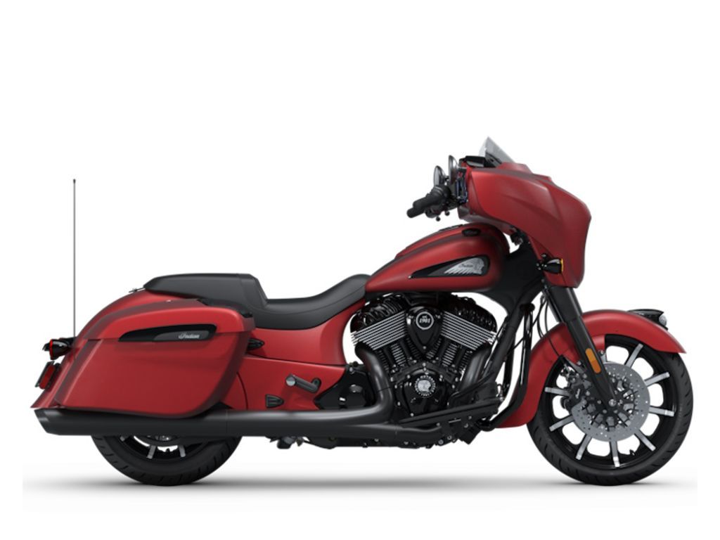 2025 Indian Motorcycle® Chieftain® Dark Horse® w/PowerBand Audio Sunset Red Smoke