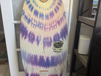 Hyperlite Good Daze 4’7” Wakesurf Board. Great shape with surf sock included.