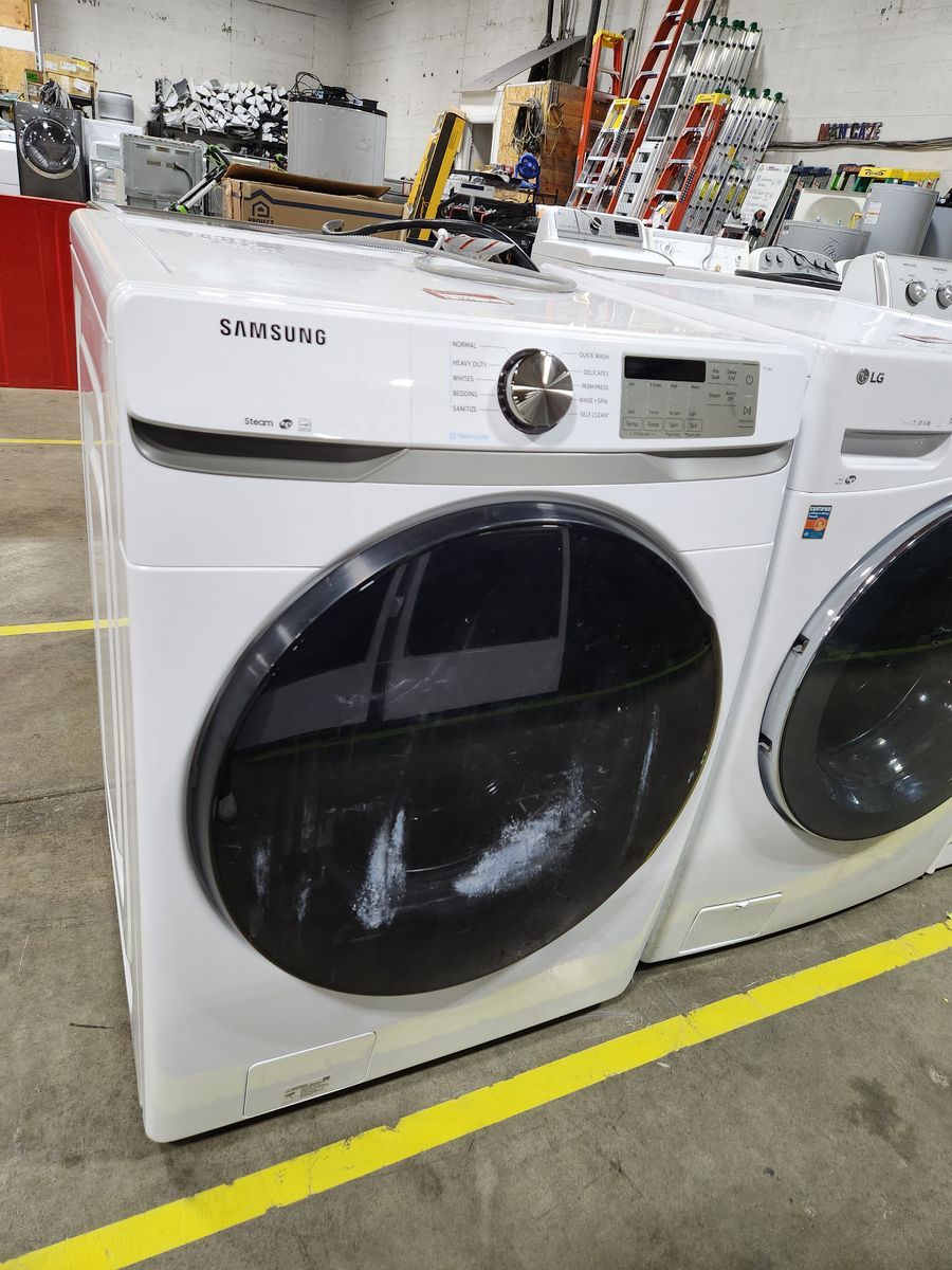 BEAUTIFUL SAMSUNG FRONTLOAD WASHER! W-WARRANTY