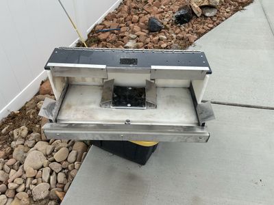 Diamond pacific genie lapidary generation 1 fresh water base.