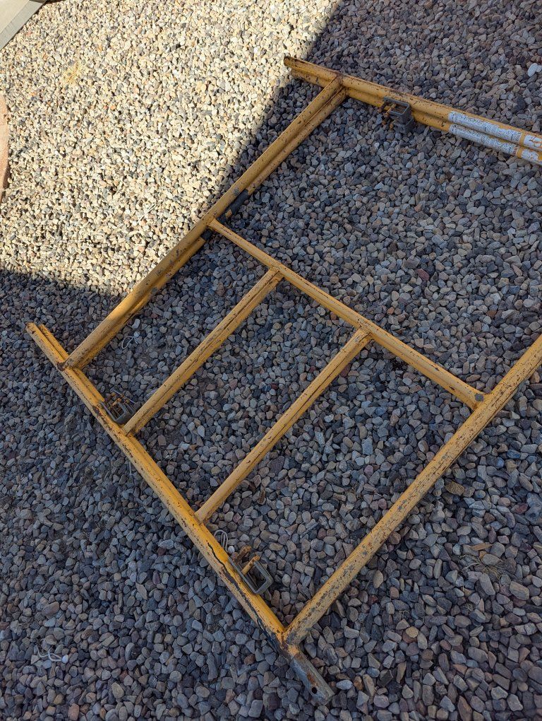 5'x5' scaffold set