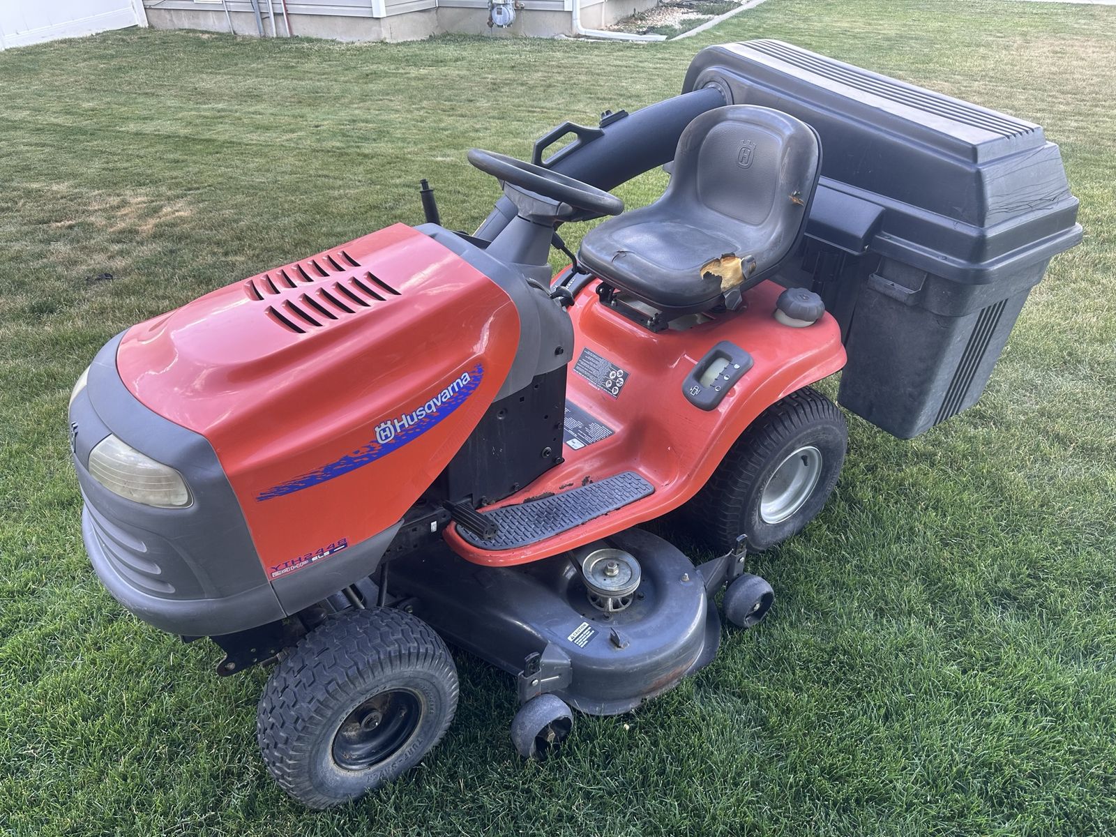 Husqvarna Riding lawn mower
