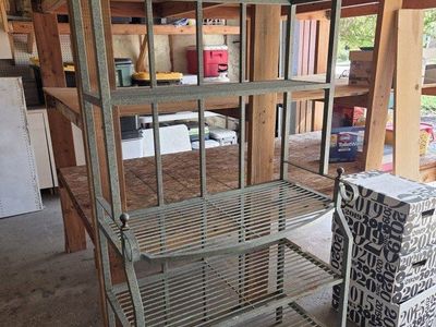 Metal Shelving Unit / Gardening shelf