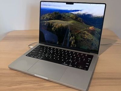 MacBook Pro 14" — M2 Pro, 32GB RAM, 1TB SSD