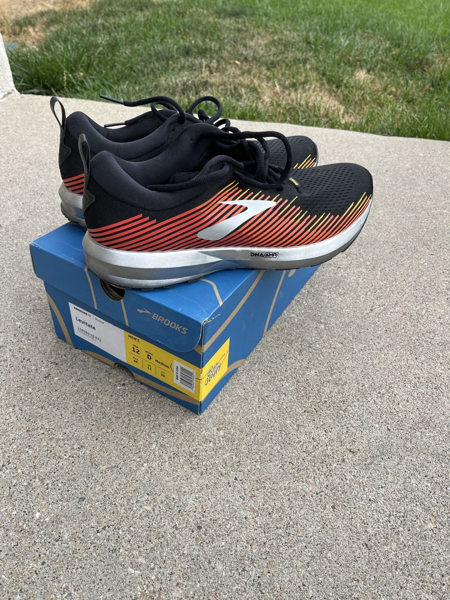 Brooks Levitate 4 Running Shoes Men's Size 12 D Black/Red/Yellow DNA AMP with Original Insoles
