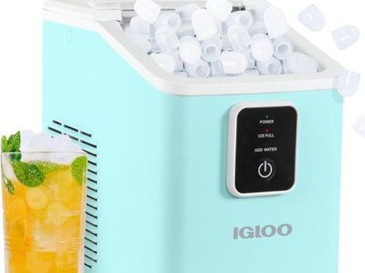 Igloo Portable Ice Maker with Scoop & Basket- Ice Maker