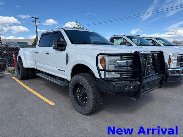 2017 Ford F-350 Super Duty Lariat