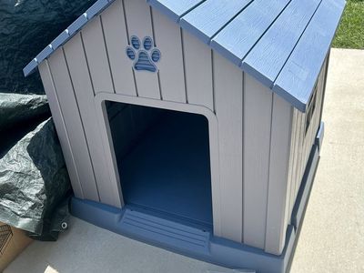 New Outdoor Dog House Gray and Blue