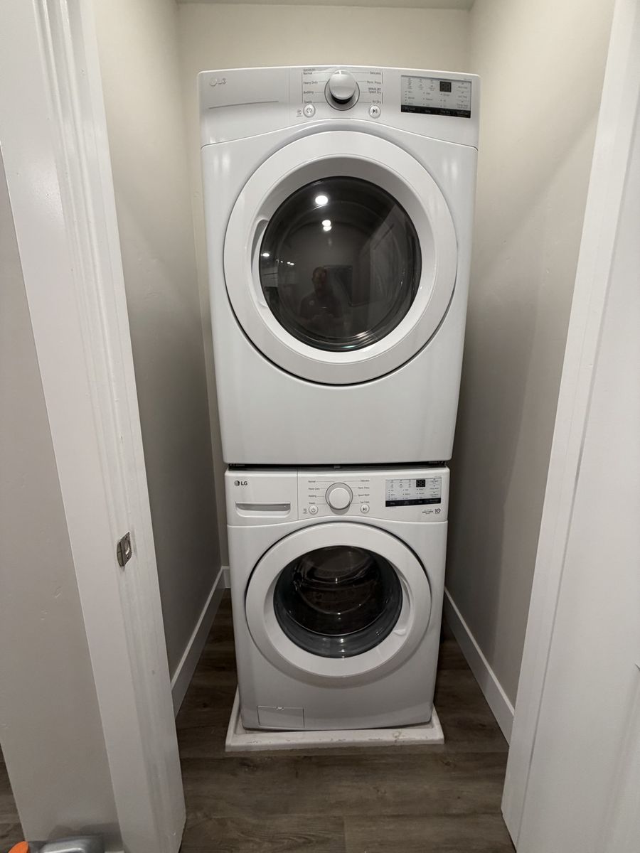 LG Washer & Dryer Perfect Condition!
