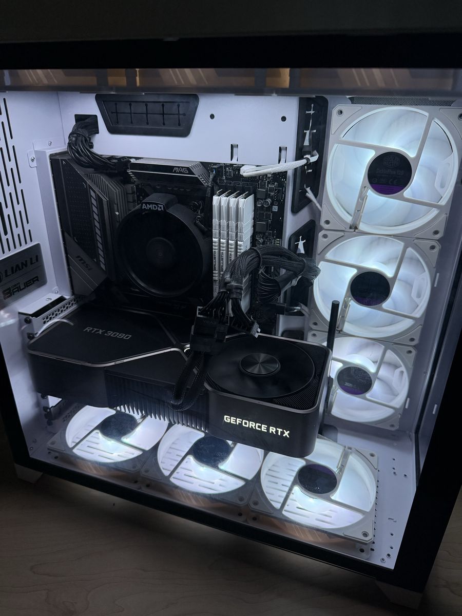 RTX 3090 High Performance Gaming PC - Excellent condition