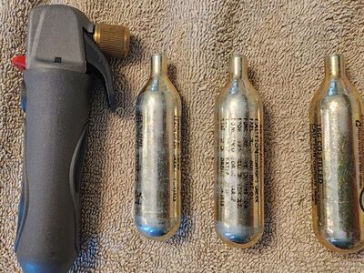 Ultraflate Plus Co2 tire inflator