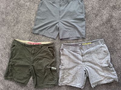 Men’s tough nice shorts size 42