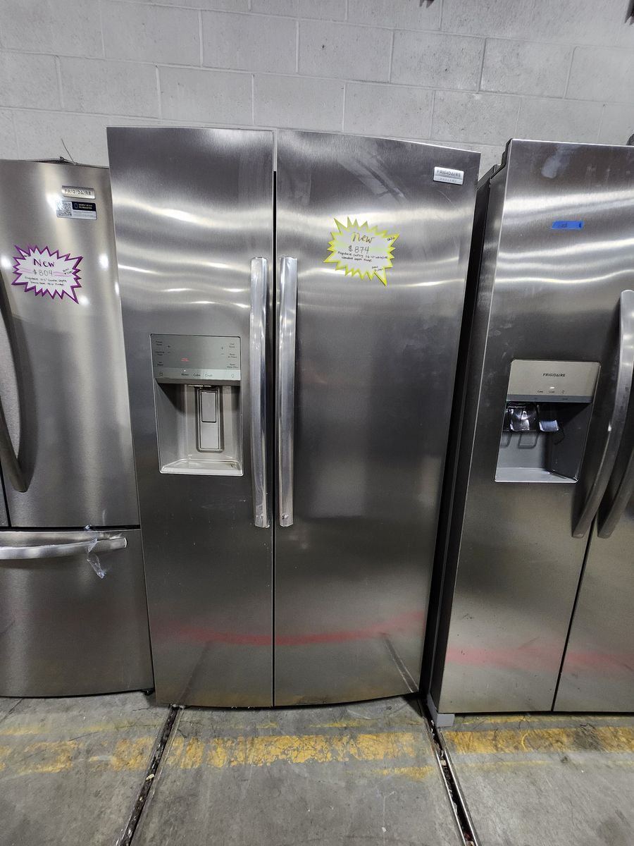 NEW! FRIGIDAIRE GALLERY 26 CF SIDE BY SIDE FRIDGE