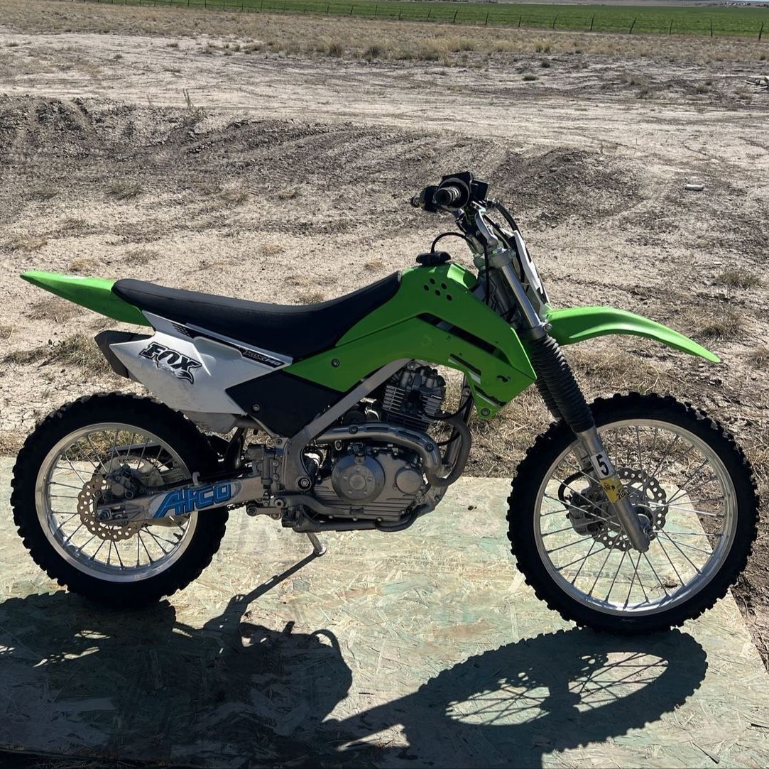 2013 kawasaki KLX 140 motorcycle