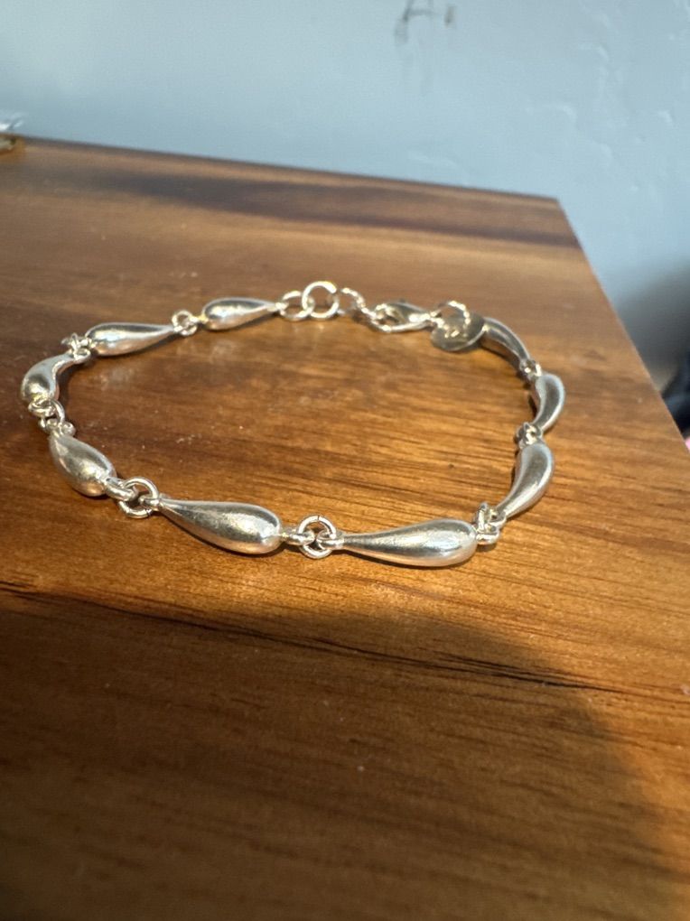 Tiffany & Co 925 sterling Silver Bracelet
