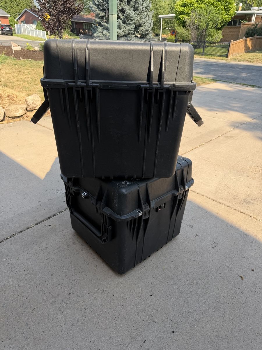Pelican 0350 case (2 cases)