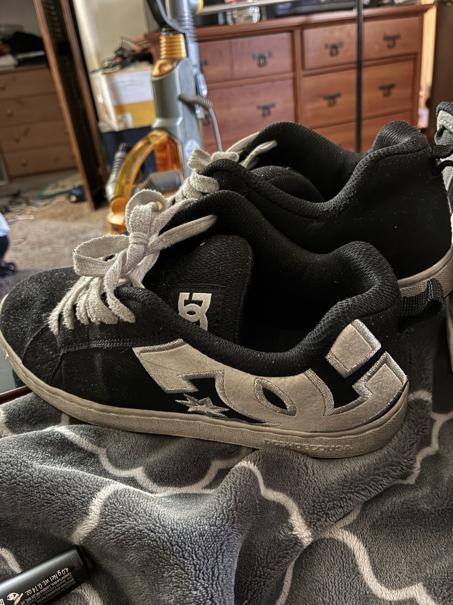DC Shoes Men's Black and White Skate Sneakers