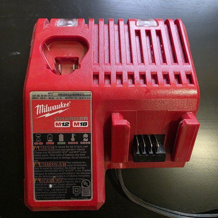 Milwaukee m18 m12 charger