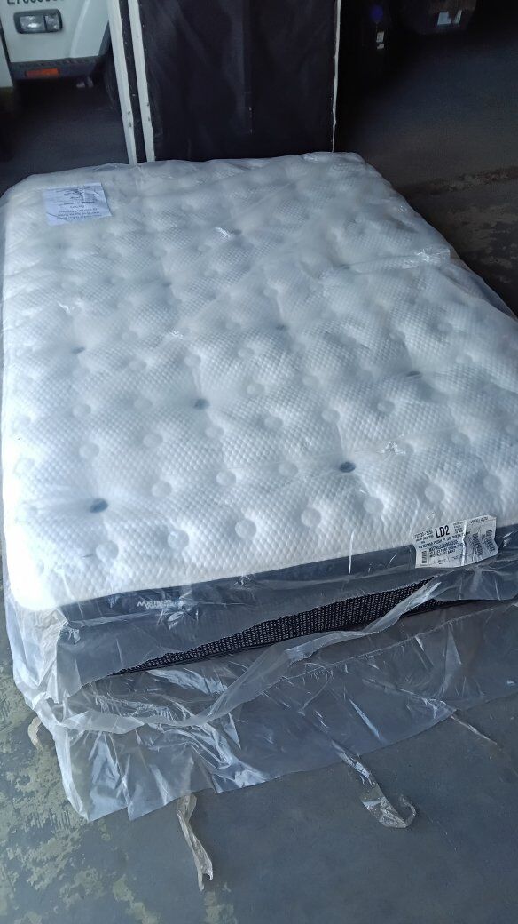 KING SIZE MATTRESS