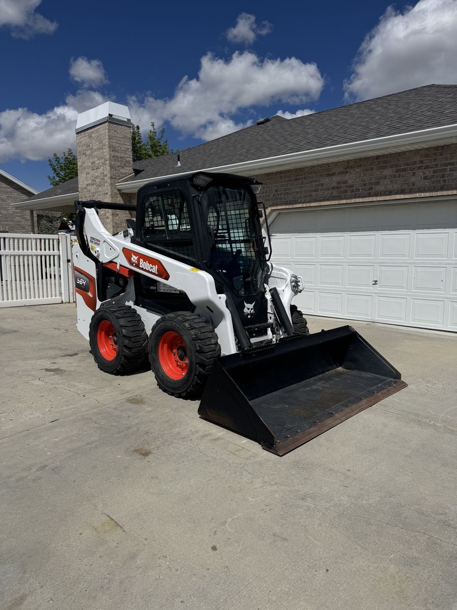 2023 Bobcat s64 skidsteer - fully loaded - 505 hours