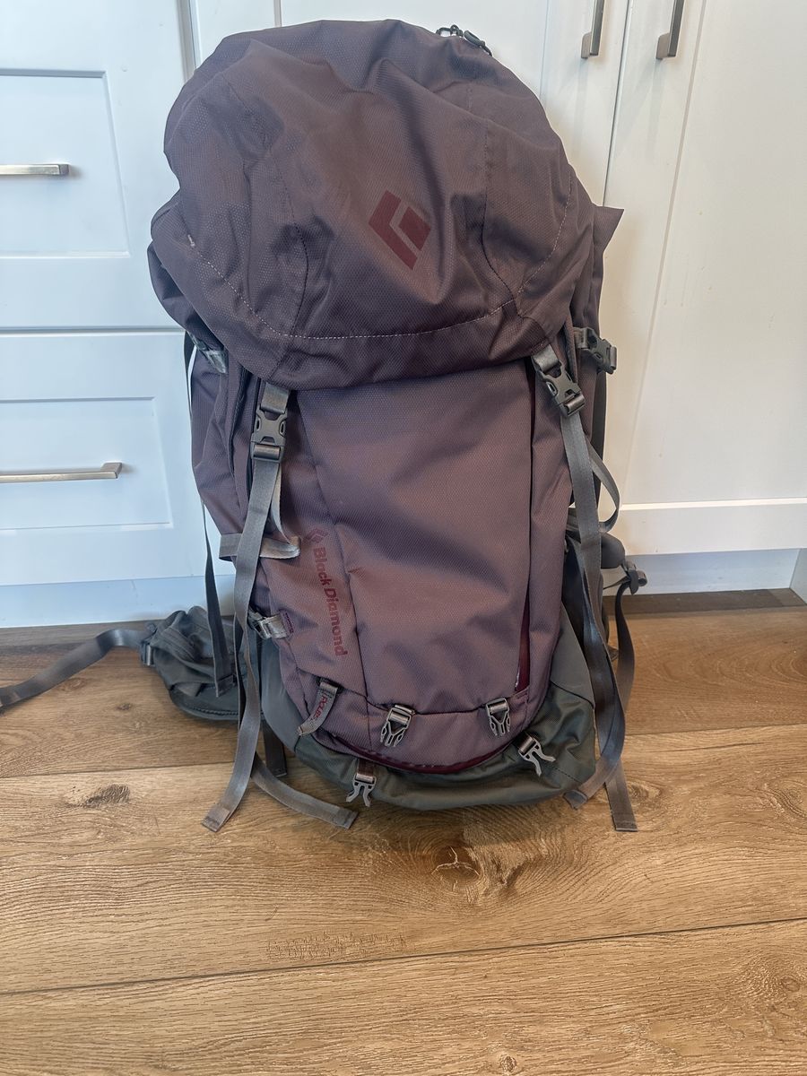 Onyx 65 Womens Backpacking Pack