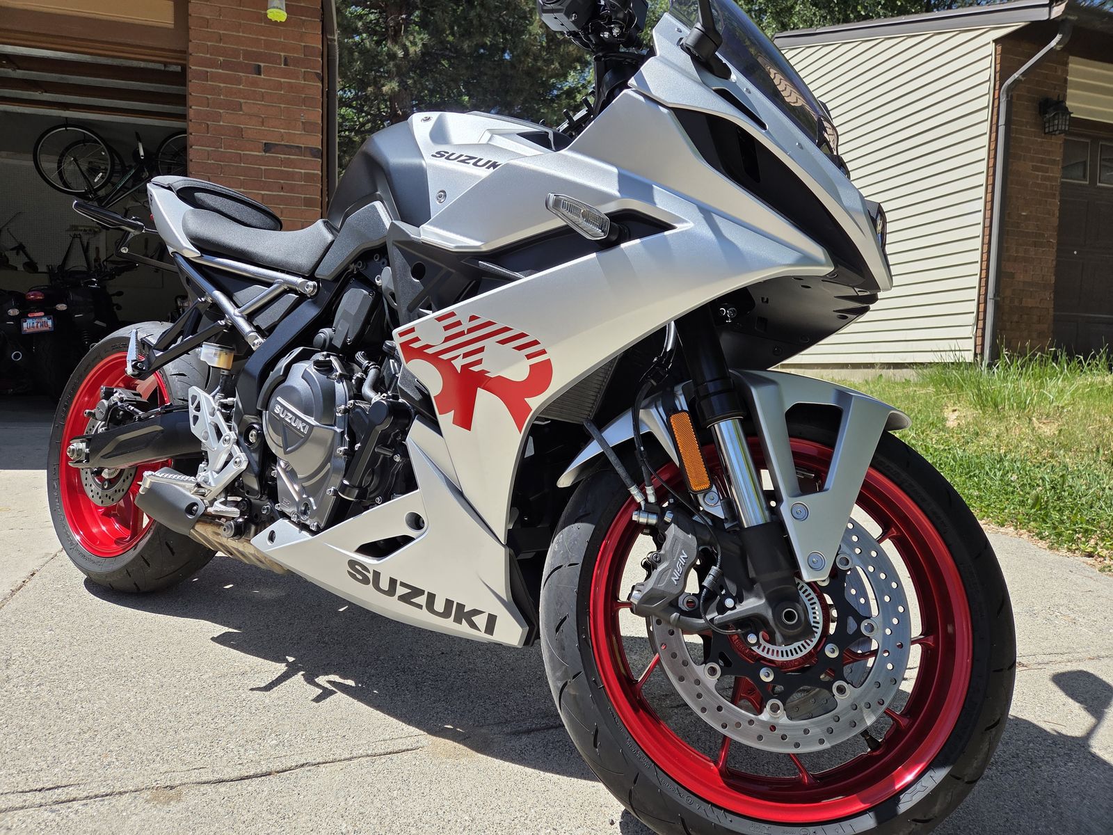 2024 Suzuki GSX-8R Barely used, under 1k miles