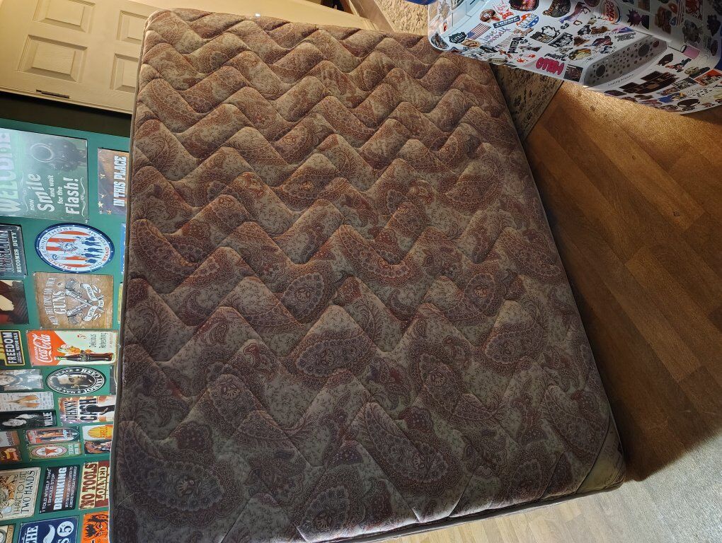 serta queen size mattress only free