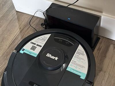 Shark 2-in-1 Robot Vacuum and Mop