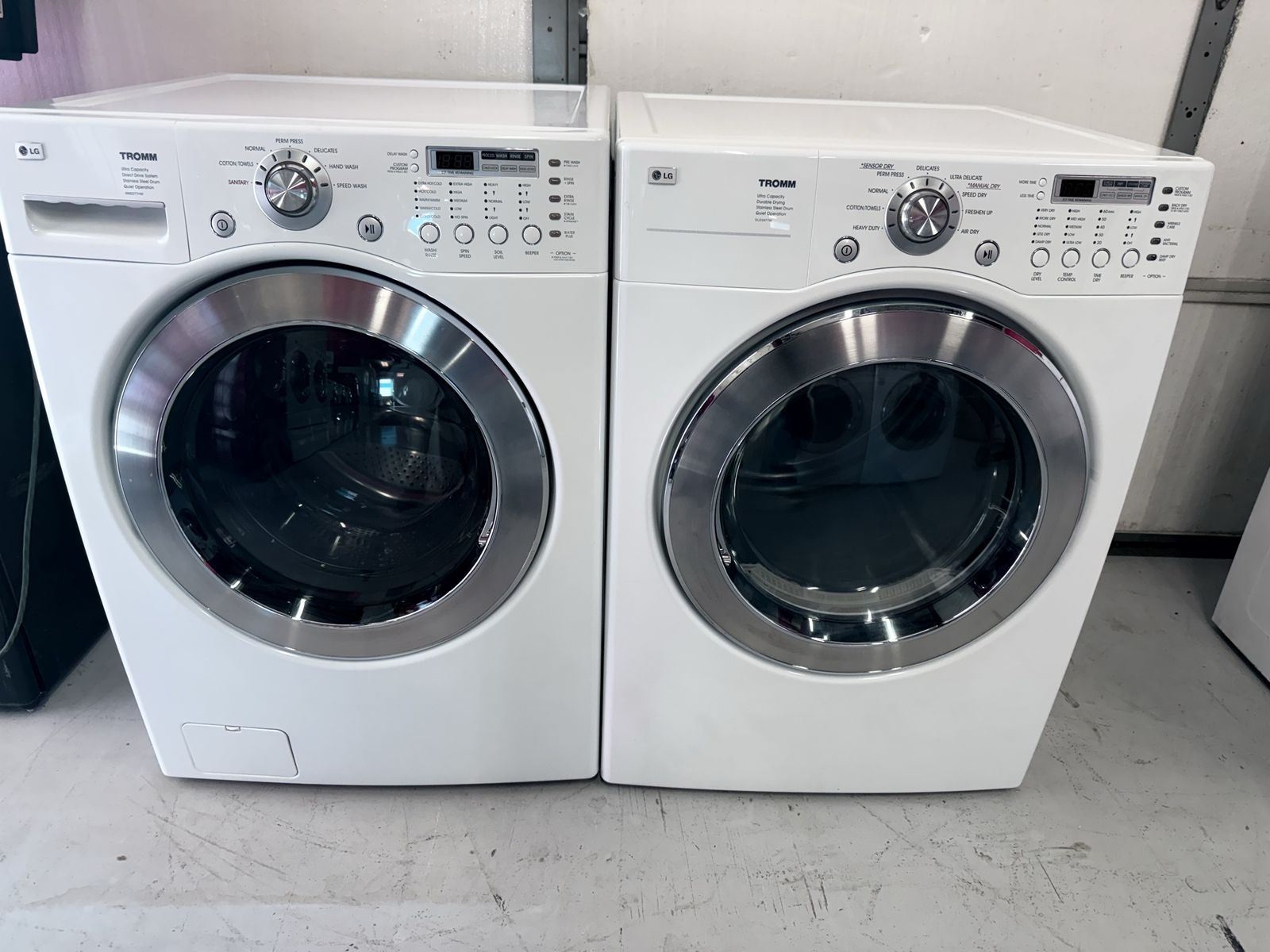 Matching White Ultra Capacity, Lg Washer & Dryer Set!(STACKABLE!)