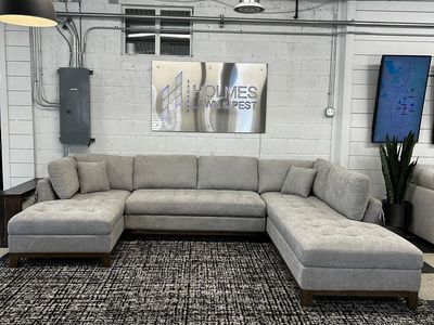 LIKE NEW!! COSTCO THOMASVILLE TAVISH FABRIC SECTIONAL WITH STORAGE!!