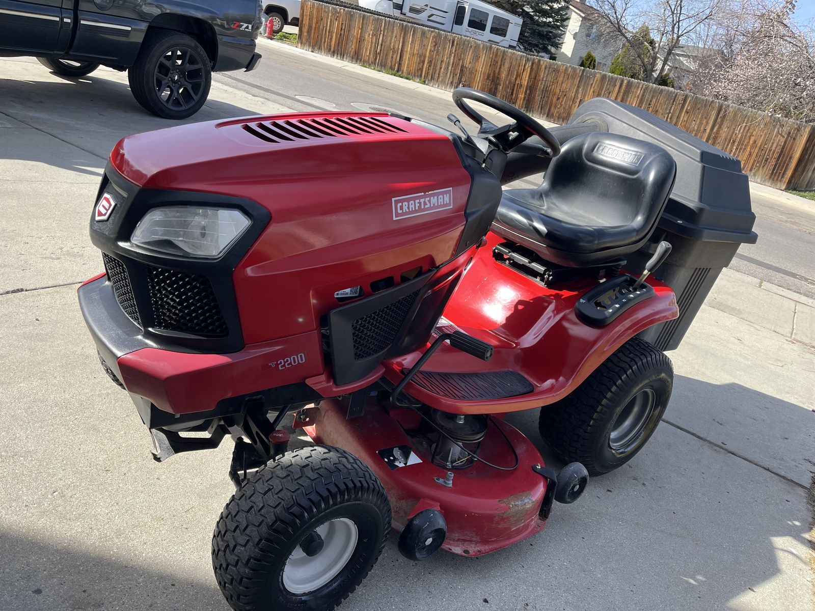 Craftsman Riding Lawnmower