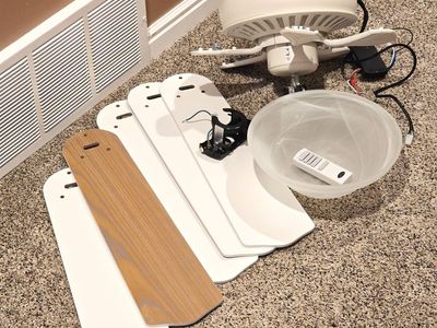 Harbor Breeze Cdeiling fan with Remote control