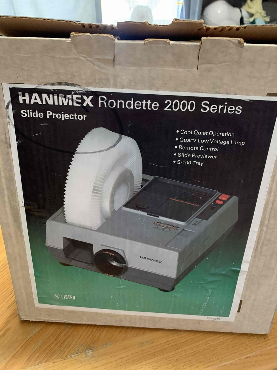 Hanimex Rondette 2000 Series Slide Projector - Remote Control, Slide Previewer, S-100 Tray