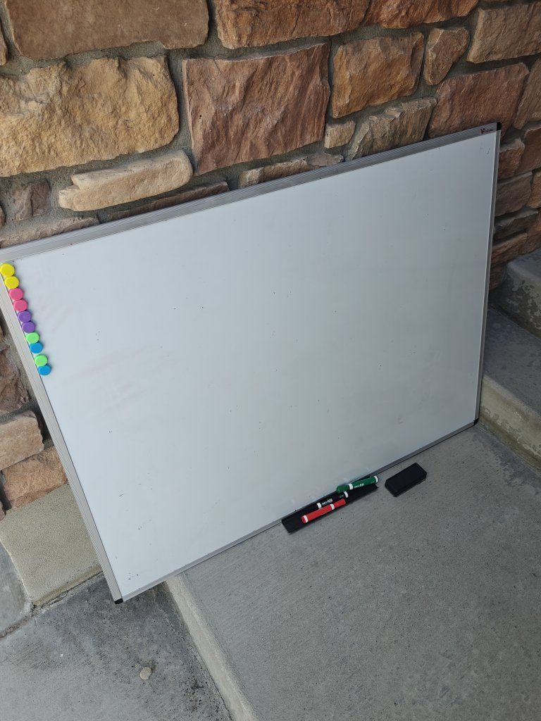 VIZ-PRO Magnetic Whiteboard / 48 x 36 inches