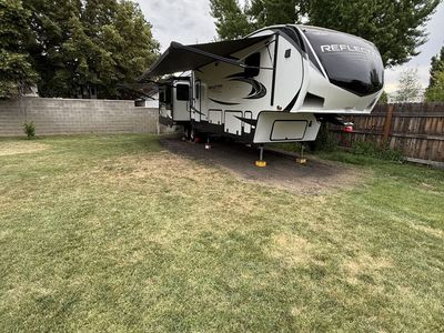 Grand Design Reflection 367BHS Fifth Wheel RV - 2021 Model, Sleeps 9+, Excellent Condition