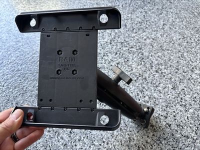 Ram tablet mount