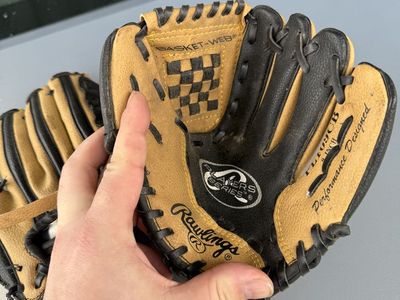 Baseball mitts