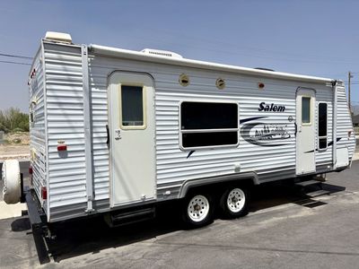 2006 Salem Double Door With Slideout